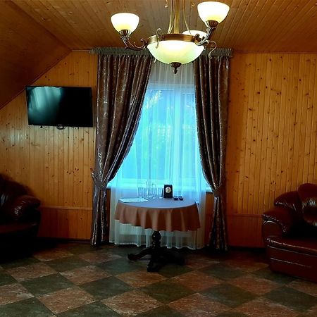 Готель Заміський комплекс Grand Prix Олешки Екстер'єр фото